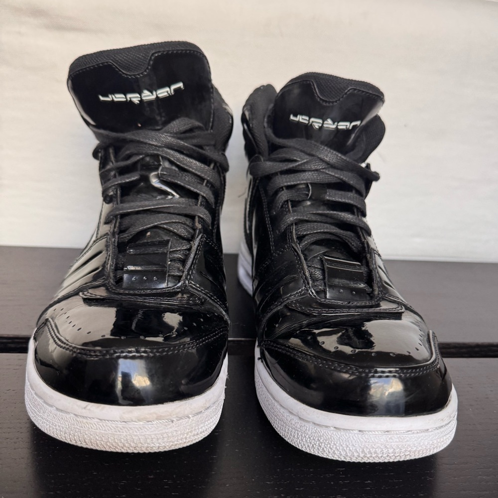 Mens Nike Jordan L'Style II Black/White Patent Leather Shoes Size 10.5